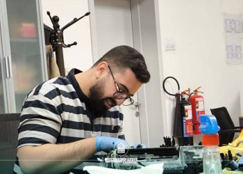 صيانة دورية لأجهزة الجامعة في قسم الحاسبة الالكترونية في جامعة الزهراء (عليها السلام)